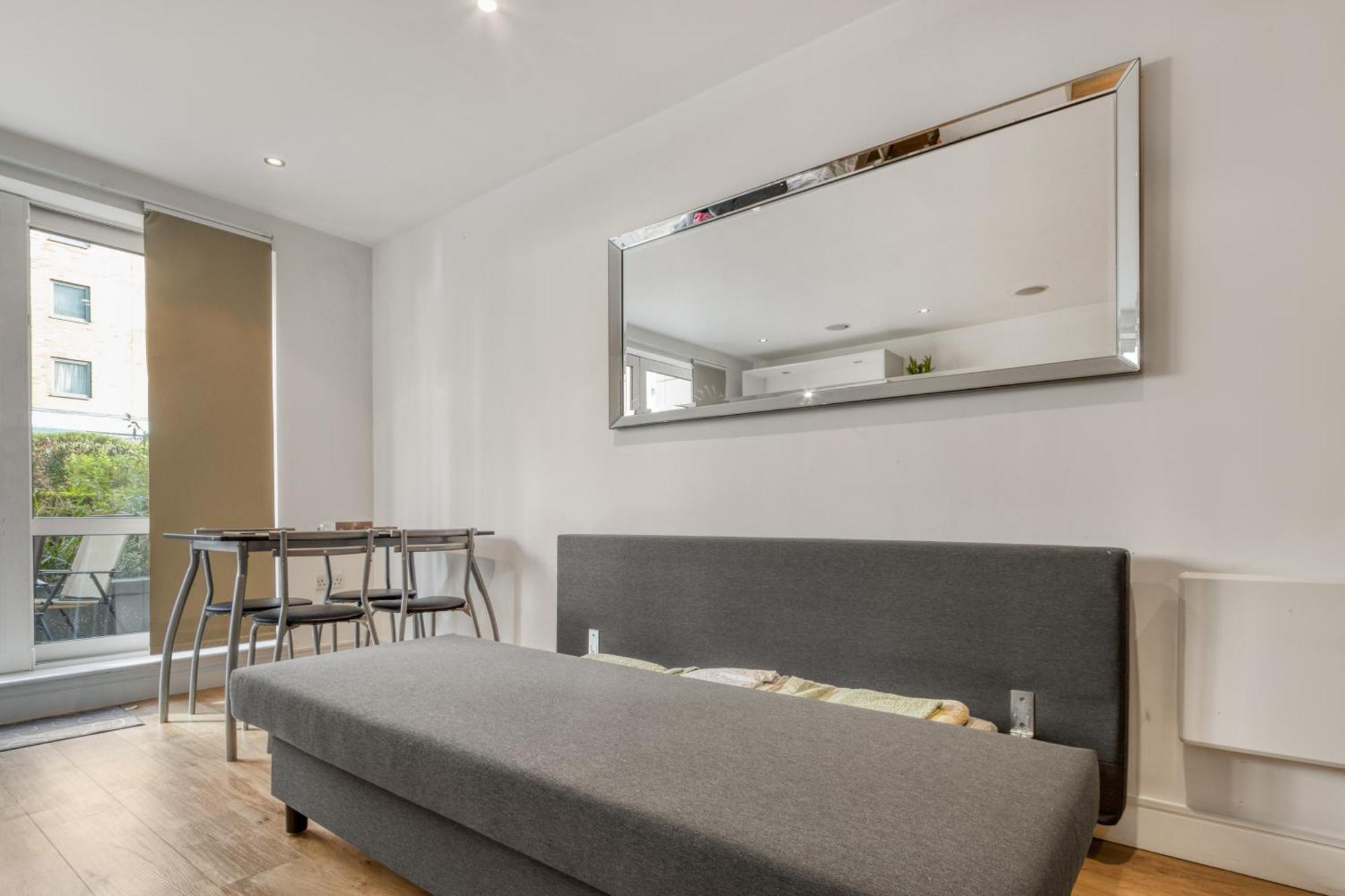 Apartamento Modern Chic Studio Chelsea Londres Exterior foto